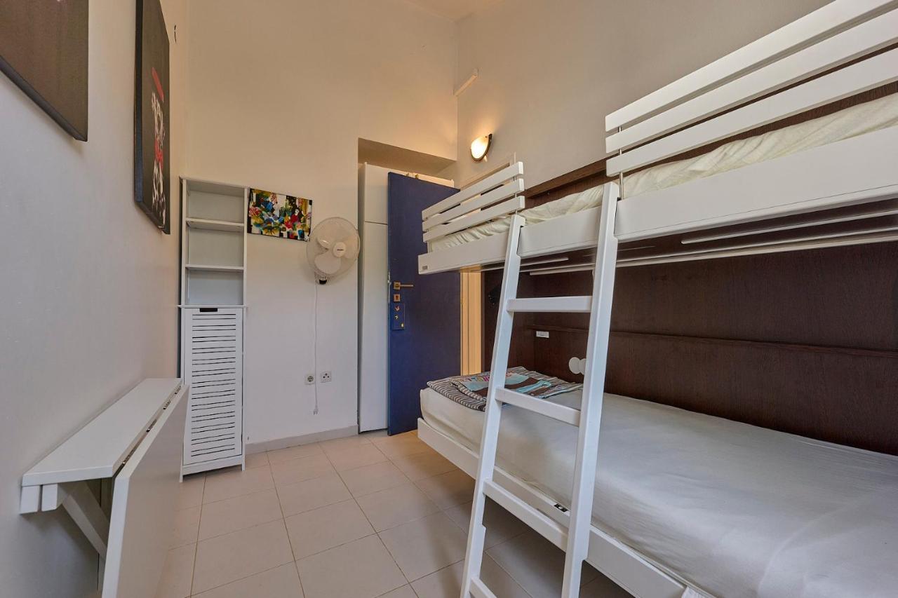 סלאטינה Villa Unique Sur La Plage Pour Des Vacances Inoubliables En Famille Ou Entre Amis Pour 10 Personnes מראה חיצוני תמונה