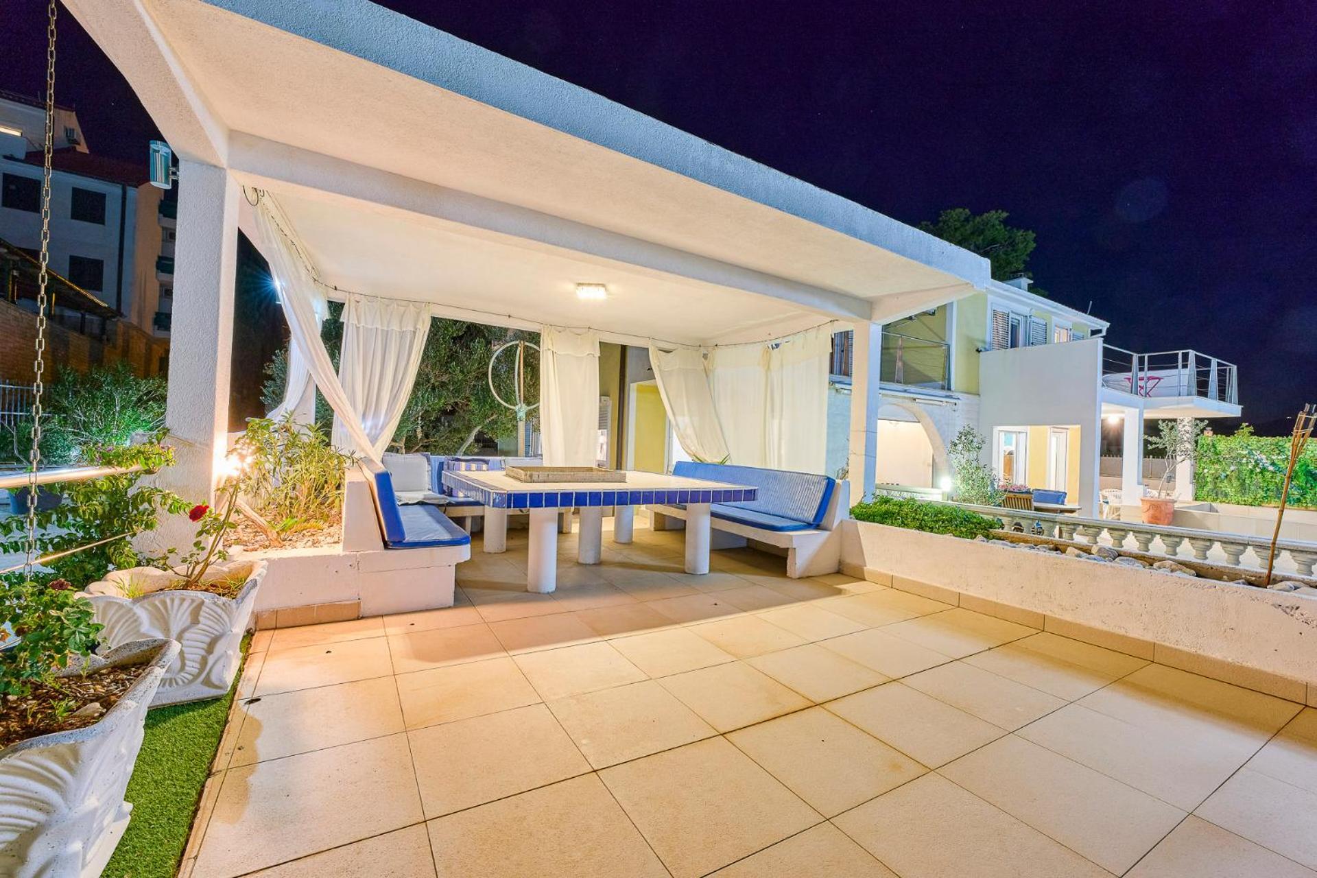 סלאטינה Villa Unique Sur La Plage Pour Des Vacances Inoubliables En Famille Ou Entre Amis Pour 10 Personnes מראה חיצוני תמונה
