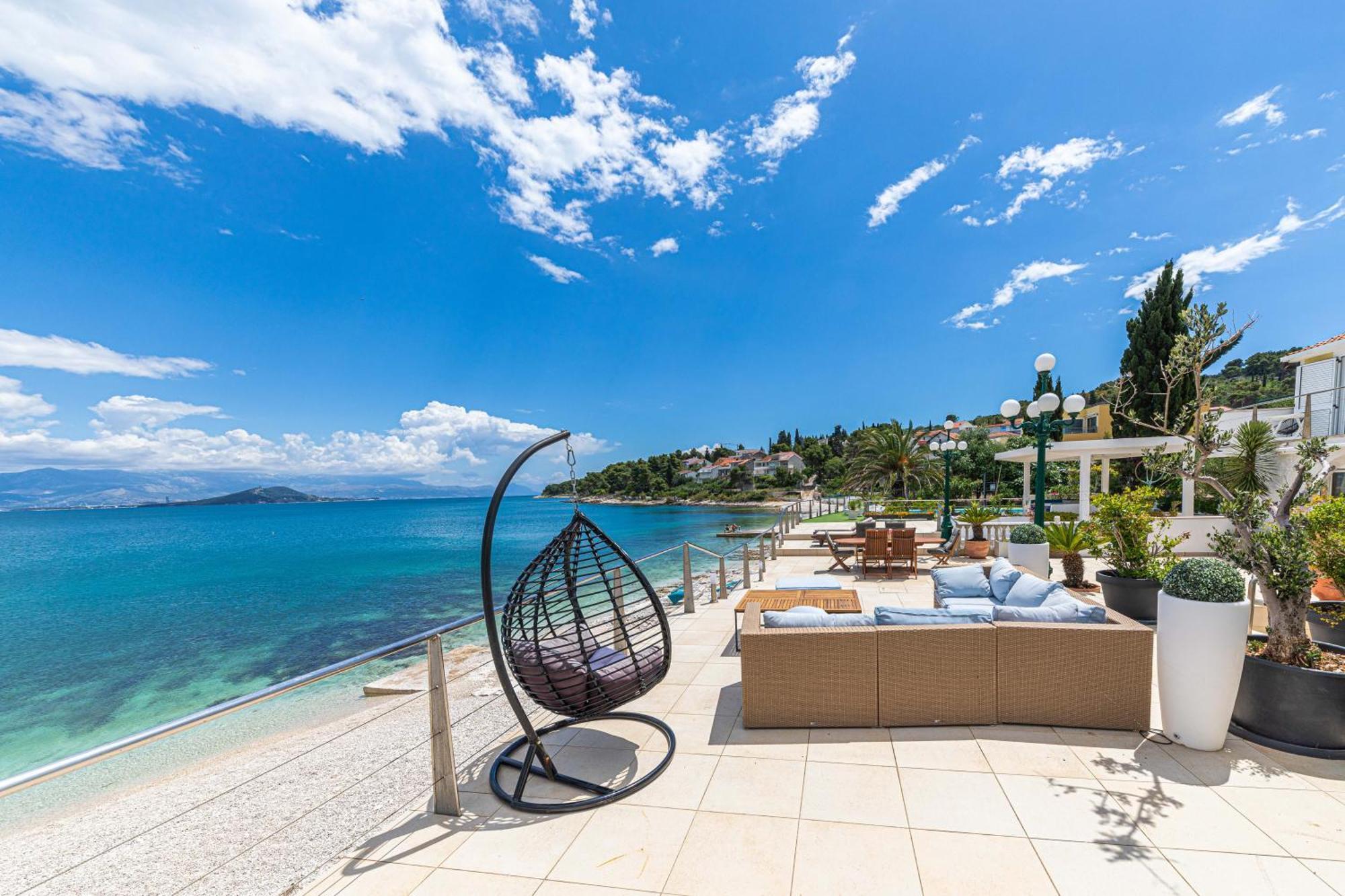 סלאטינה Villa Unique Sur La Plage Pour Des Vacances Inoubliables En Famille Ou Entre Amis Pour 10 Personnes מראה חיצוני תמונה